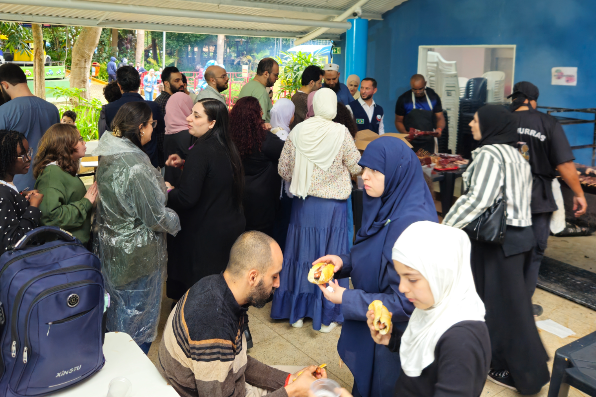 Atividades do MARKAZ - 2026 122 Famílias e participantes em momento de convivência comunitária