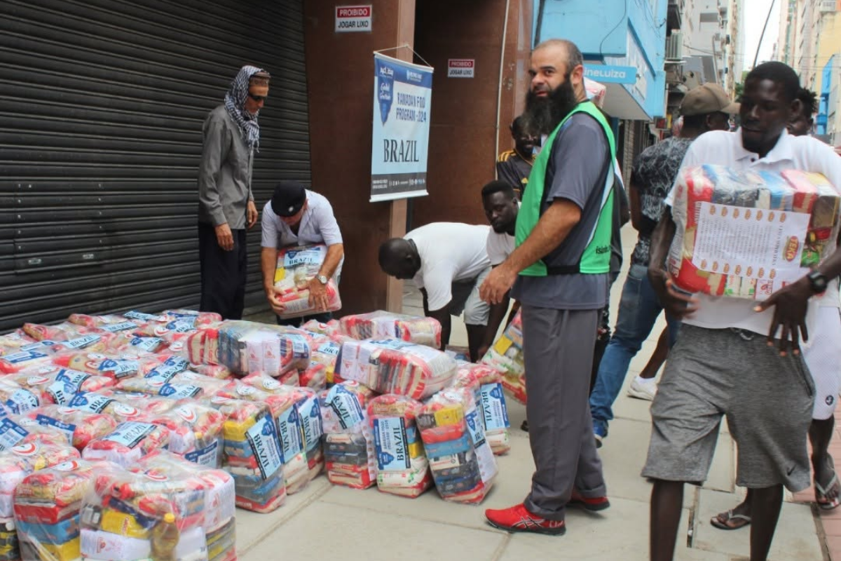 Atividades do MARKAZ - 2026 59 Entrega de alimentos em iniciativa de assistência social