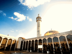 O número de ingleses que aceitaram o Islam dobrou nos últimos dez anos