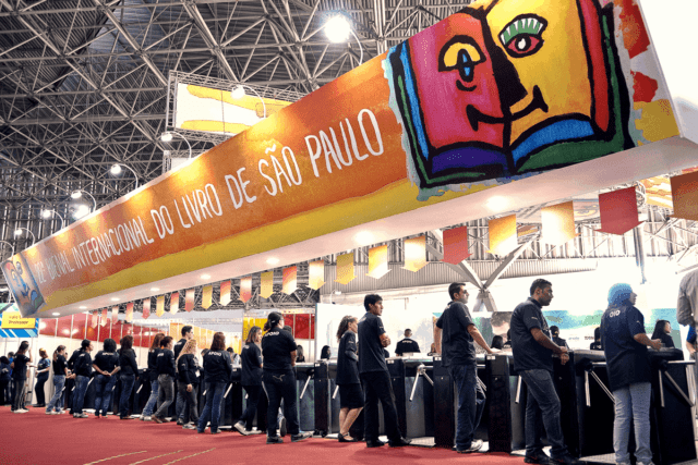 Participação do CDIAL na 22ª Bienal Internacional do Livro de São Paulo