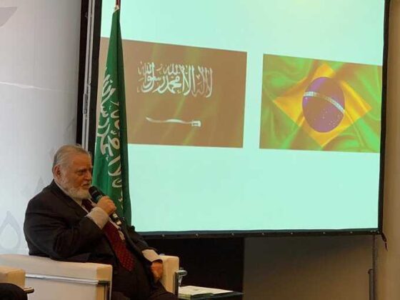 Centro Rei Abdullah Bin Abdul Aziz para o Idioma Árabe e CDIAL promovem exposição na USP 9 cdial.org 40 cdial.org .br mes lingua rabe usp
