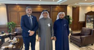 Visita as autoridades do SASO na Arábia Saudita
