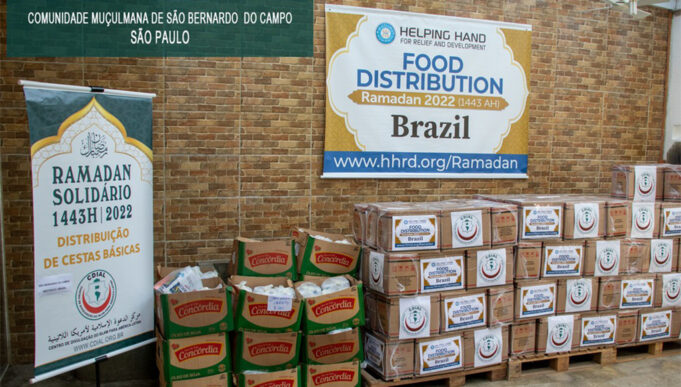 Muçulmanos comemoram Eid al-Fitr hoje, dia 2 de maio