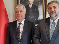 Diretor do CDIAL, Ziad Ahmad Saifi, visita embaixada da Turquia em Brasília