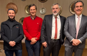 CDIAL realiza visita institucional a Câmara de Comércio Árabe-Brasileira Vice-Presidente do CDIAL, Ziad Ahmad Saifi em visita institucional ao Presidente da CCAB, William Adib Dib Junior, e Mohamad Orra Mourad, Secretário-Geral e Vice-Presidente de Relações Internacionais da CCAB.