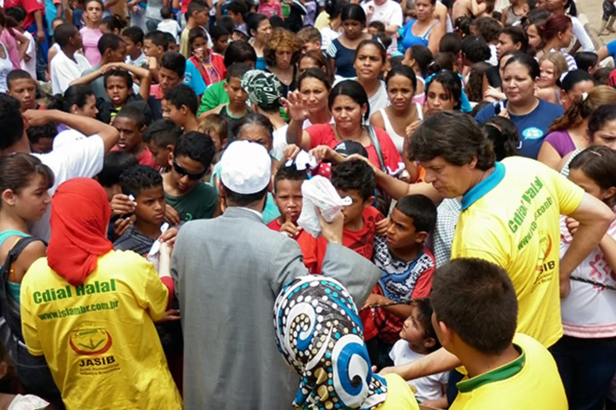 Atividades do MARKAZ - 2026 60 Voluntários e famílias reunidos em ação comunitária