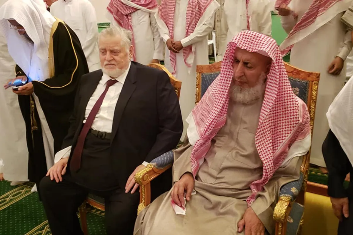 Atividades do MARKAZ - 2026 100 Representantes sentados em encontro com participantes internacionais